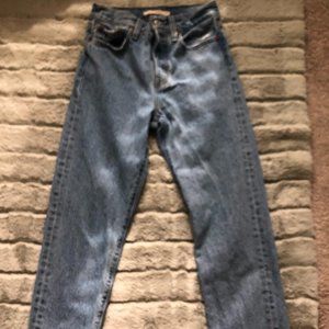 LEVIS WEDGIE STRAIGHT FIT WOMENS JEANS - SIZE W24 L26